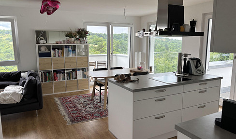 As-new 2.5-room apartment in a low-energy building: sustainable comfort in a prime location