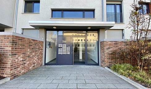 As-new 2-room apartment with terrace, garden, fitted kitchen and basement in Stuttgart