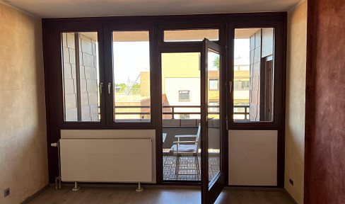 In the middle of Brühl: 87 sqm condominium with a fantastic view in a well-kept complex