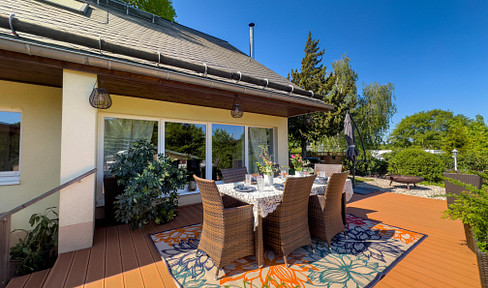 Welcome home - stylish living comfort with a view of the countryside