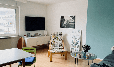 Bright 2-room apartment in the desirable Bornheim district _ no agency fees!