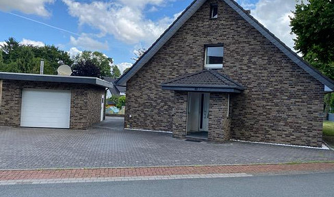 -- Core renovation already completed -- Detached EFH with garage in Löhne-Gohfeld