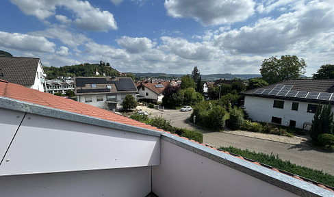 3 room apartment*view of the castle*high ceiling*parking space*