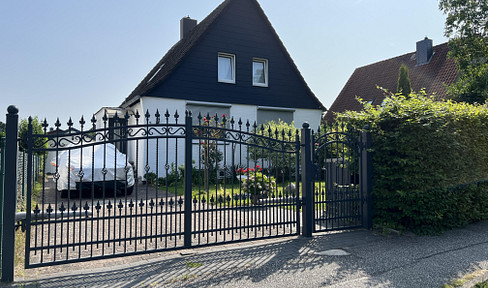 PROVISION FREE Family paradise! EFH with large garden - perfect connection!
