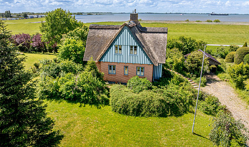 Living like on Sylt - with a view of the Elbe