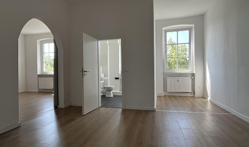 bright 4-room apartment on the 2nd floor