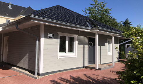 Swedish house bungalow, at the castle park of Eutin and near the Baltic Sea, Kfw 40, year of construction 2020