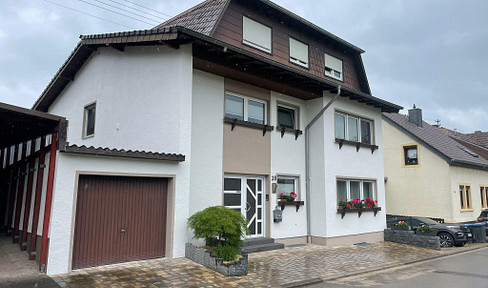 Move straight in - very well maintained, detached 2-family house
