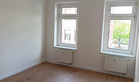 Frisch renovierte 2-Zi-Whg | WG-geeignet | EBK