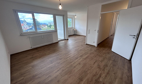 Fantastic 4.5-room apartment with wonderful views & furnishings