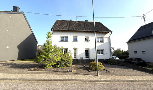 Large detached house with garden * in Argenthal