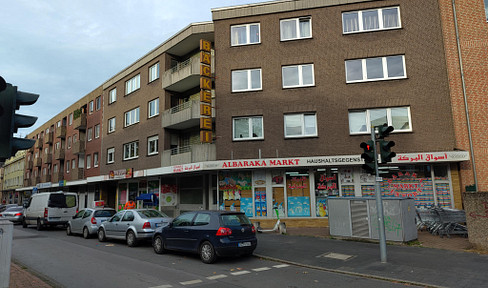 großzügige 4,5 Zimmerwohnung mit Terrasse und Balkon in Duisburg-Neumühl