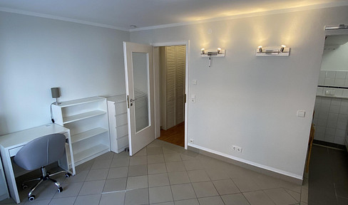 Charmante 1 Zimmerwohnung mit Balkon in Stuttgart-Süd -möbliert-