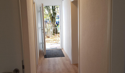 Beautiful modernized three-room apartment in Moers-Repelen 2nd floor