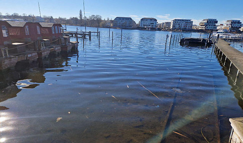 Barriere- und bezugsfreie moderne 2-Zimmer-Wohnung mit direktem Dahmeblick