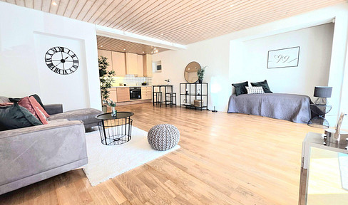 *TOP* Move in immediately! Live close to the forest! Bright, modern 1-room condominium with terrace!