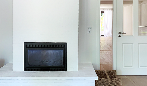 Barrier-free 5-room ground floor apartment with garage, garden & terraces in Hamburg Sasel