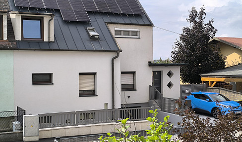 Komplett sanierte Traumimmobilie in bester Lage von Gänserndorf-Stadt!