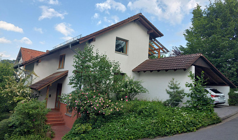 1 Familienhaus mit Einliegerwohnung & Gartensauna in ruhiger Ortsrandlage in Ober-Beerbach