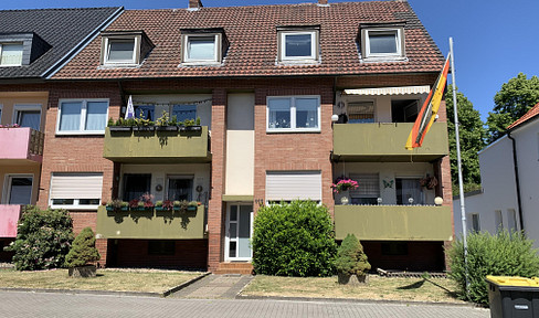 House with 6 residential units in a good location
