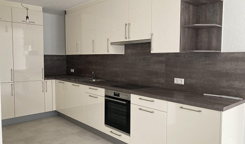 Helle hochwertige 2-Zimmer Neubauwohnung mit EBK, Garten und Stellplatz ERSTBEZUG - Ilsfeld