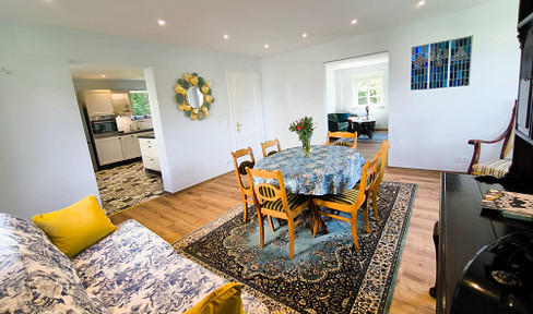 Attractive detached house with large garden, commission-free