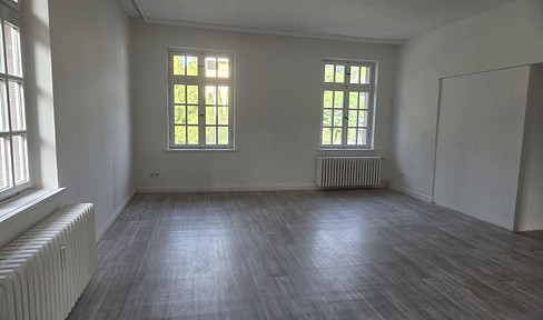 Very nice 3-room apartment with large roof terrace on the 1st floor centrally located in Bad Eilsen