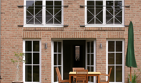 Living with style & sustainability - family home with geothermal energy & idyllic garden