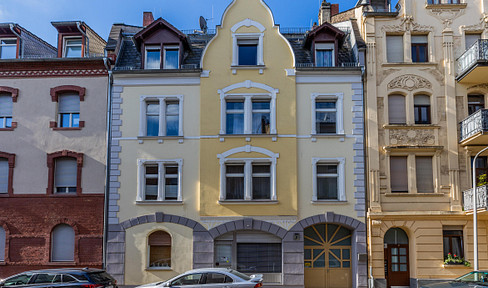 Freshly renovated 3 room apartment with fitted kitchen in Wiesbaden-Biebrich