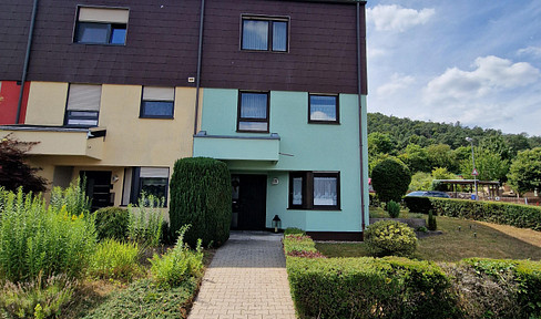 Reihenendhaus + Garage im Garagenhof