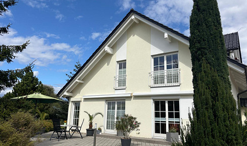 Fantastic detached house in Chemnitz-Adelsberg - in a prime location with panoramic views!