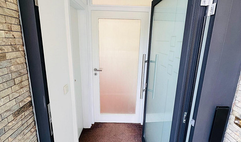 Live like you're at home, with the ambiance of the Rhine promenade – now with a 30% discount.