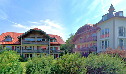 Barrierefrei, 2 Eing/Einh: 92 + 52 qm ca., neuw., Top-Lage: Natur, Gipfelblicke, fußläufig Ortskern