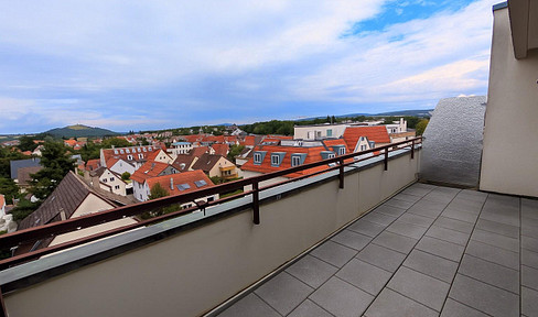 Kapitalanlage: neu renoviert, super zentral mit Aufzug, Dachterrasse und Stellplatz