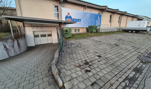 PROVISIONSFREI: vielseitige Gewerbefläche mit Parkplätzen