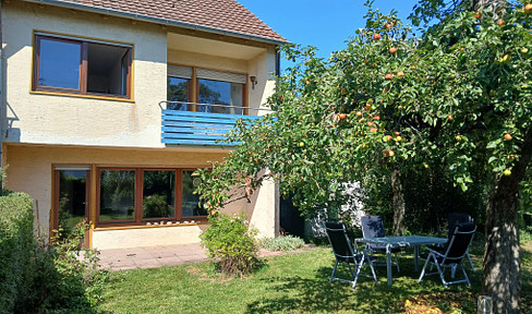 Semi-detached house + double garage in best location without estate agent- 29000,-