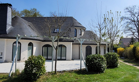 Grosszügiges Architektenhaus in reizvoller Lage von Schwerin
