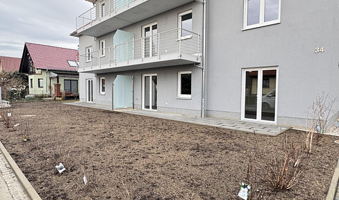 First occupancy of large, bright 4-room apartments