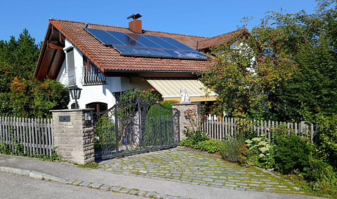 Privat: Landhaus am Starnberger See mit Indoorpool in Traumlage