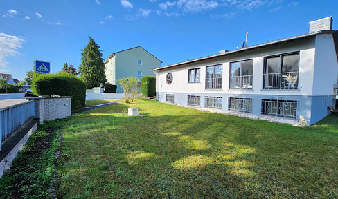 Large detached house with granny annexe - ideal for living & working under one roof