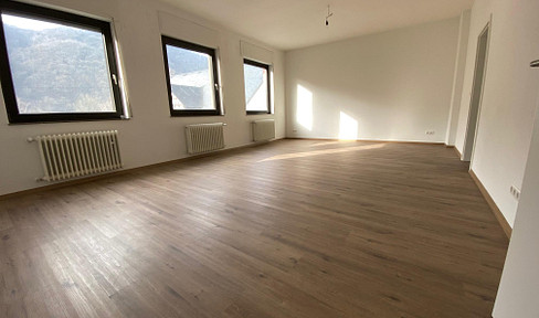 Modern and renovated 3-room apartment in Ediger-Eller - ideal for singles and couples 1st floor