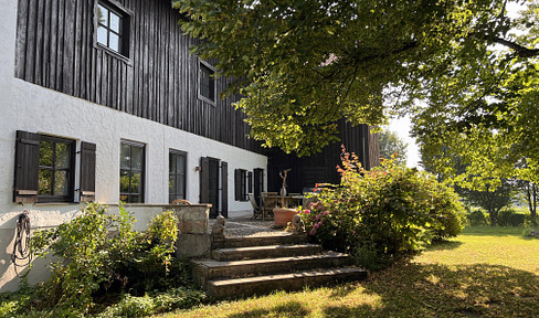 Farmhouse in Bavaria - modernized, spacious & versatile