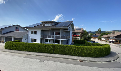 Exklusive 4 1/2-Zimmer-Wohnung mit Panoramablick im hochwertig modernisierten Gebäude