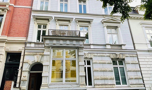 Charming 2-room raised ground floor apartment in Rotherbaum (Temporary rental for 2 years)