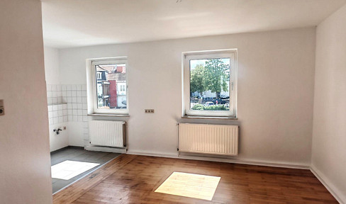 Partly renovated bright 3 room apartment