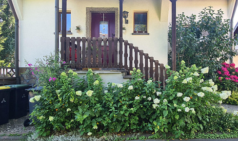 ATTENTION! Cozy single-family or two-family house for sale in Windeck-Wilberhofen.