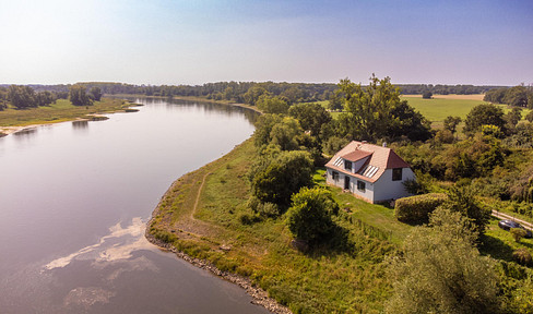 The Elbvilla - a place that stays.