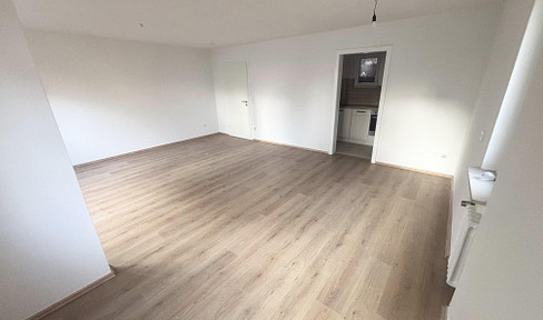 Basement apartment suitable for shared flats with private access