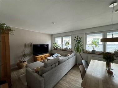 Family-friendly 5-room apartment just 2 minutes from Schierstein harbor