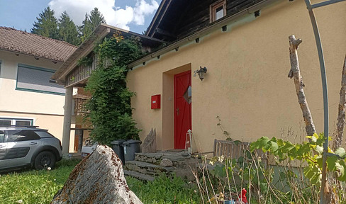 House near the lake and ski area